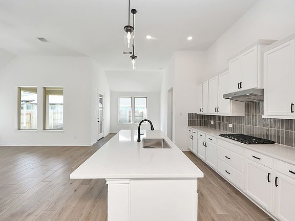 7715 Pale Petunia Kitchen