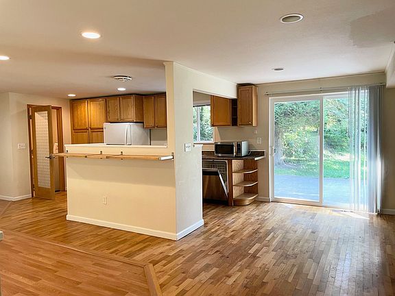 3rd image of 4409 150th Ave SE