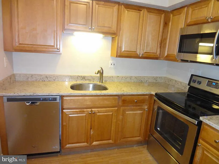 5200 Hilltop Dr #B13 — Photo 21