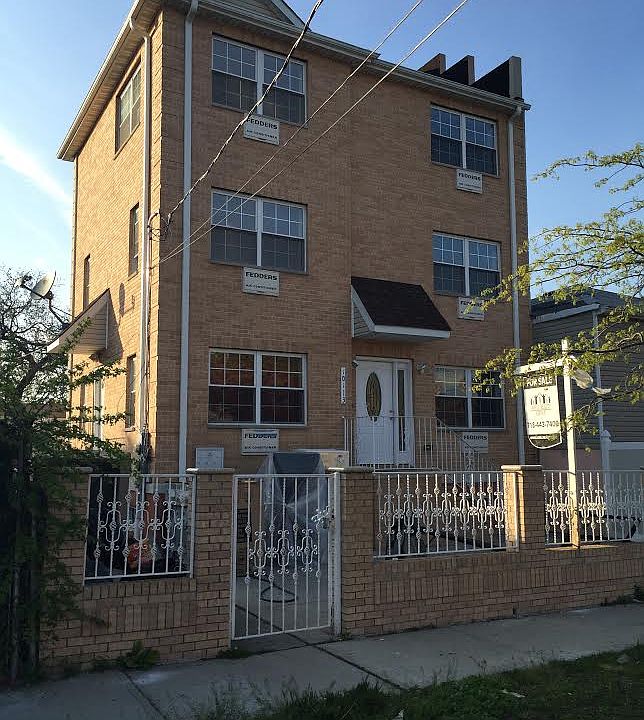 1st image of 10113 Avenue N