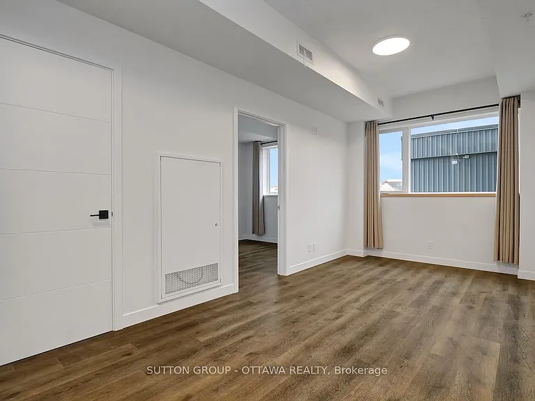 399 Winston Ave #401 — Photo 10
