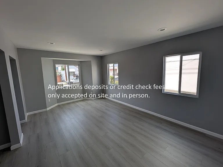 8222 S Halldale Ave — Photo 3