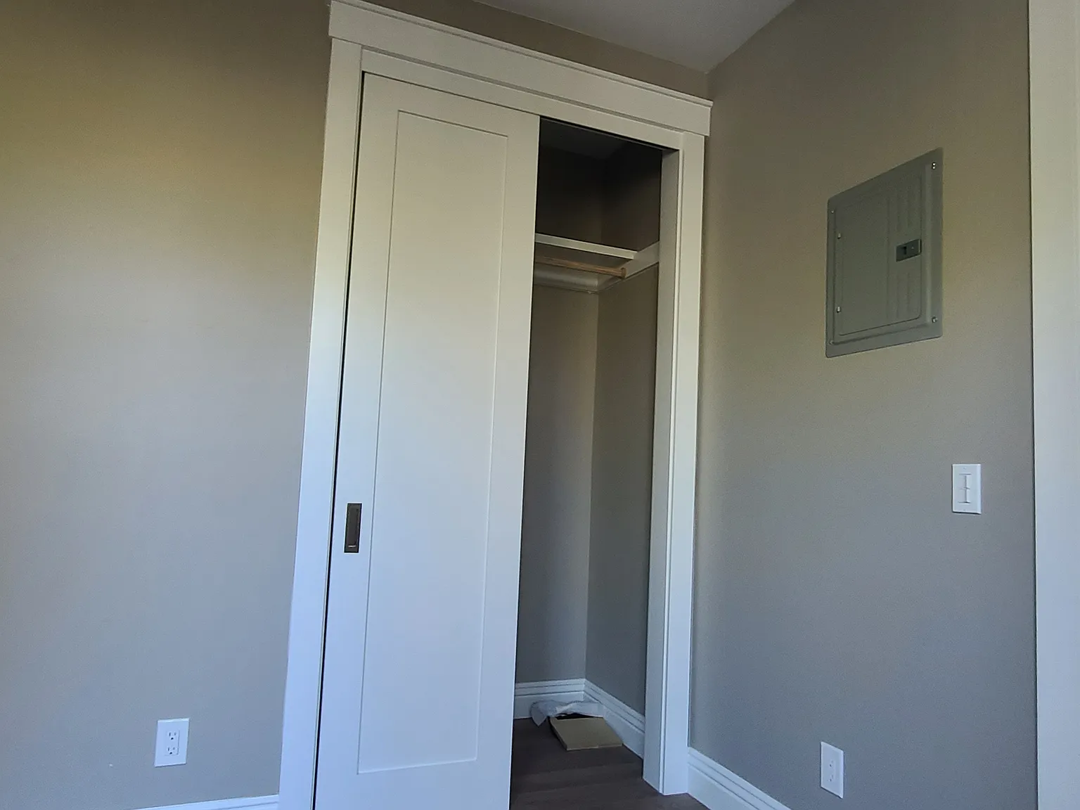 1 bed, $3,000 — Photo 3