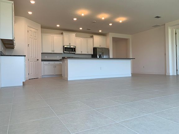 4th image of 10202 SW Coral Tree Cir