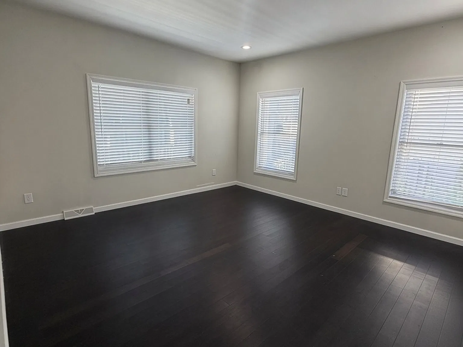 2 bed, $1,800 — Photo 2
