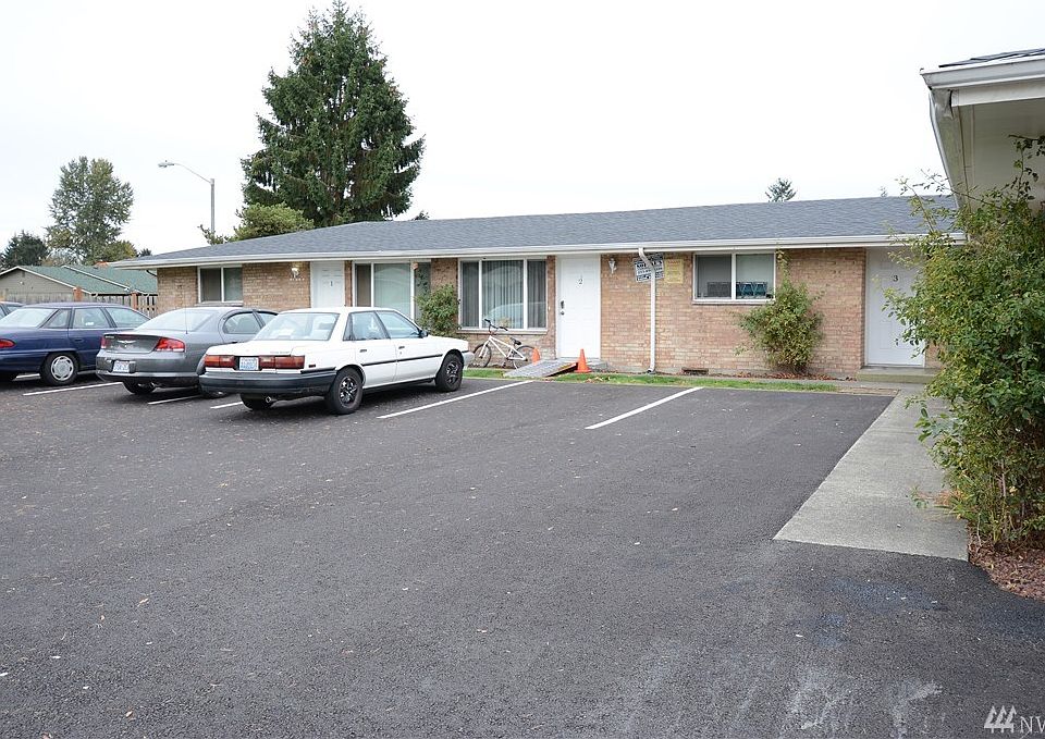 1st image of 2217 F St SE