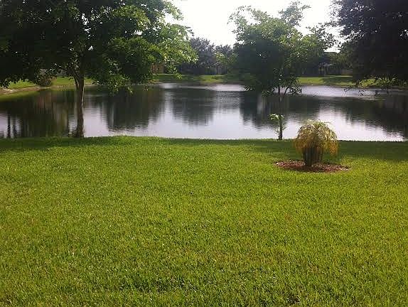 5th image of 7445 NW 75th Dr