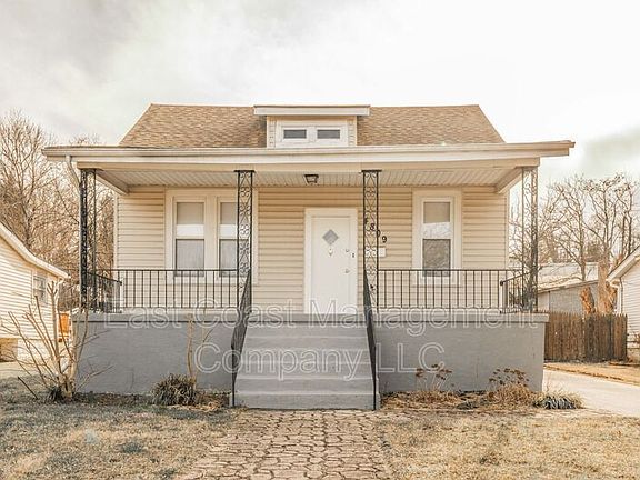 4th image of 4809 Arabia Ave