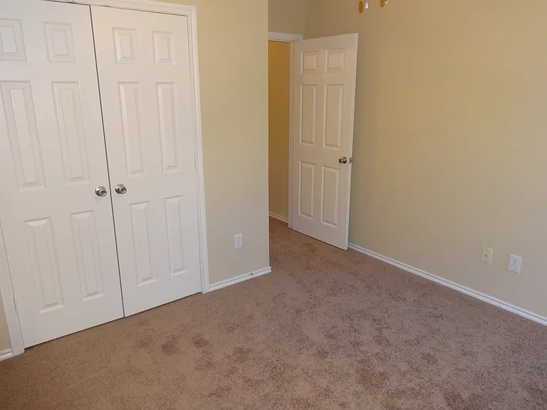313 Woodridge Dr — Photo 11