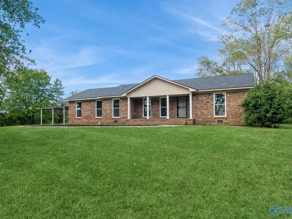 227 County Road 530, Scottsboro, AL 35768