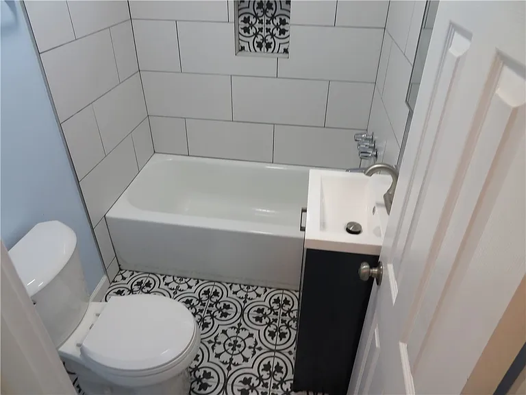 3923 S South Normandie Ave — Photo 23