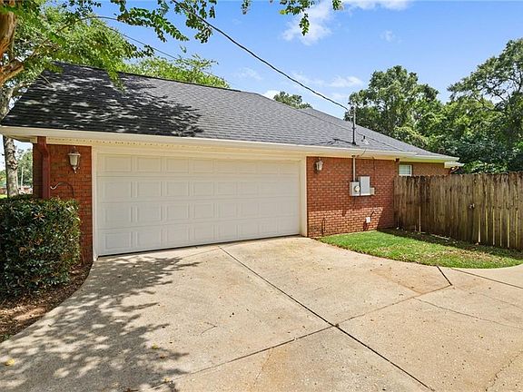 5th image of 5405 Southern Oaks Trl