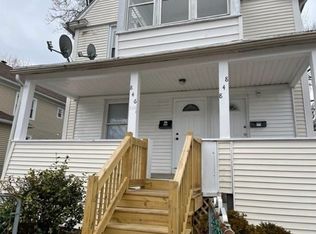 846 Carew St #1, Springfield, MA 01104