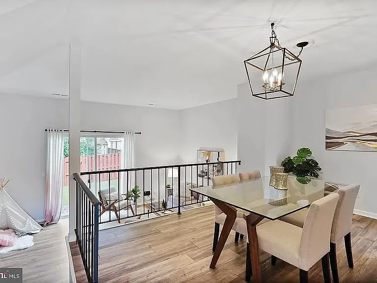 6335 Rockshire St — Photo 5