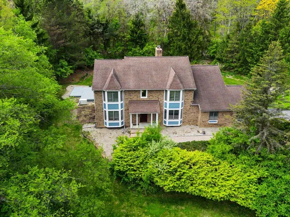 5026 Arbor Valley Ln, Ann Arbor, MI 48105
