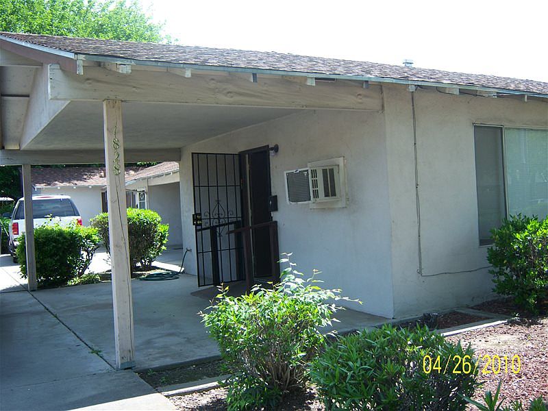 2nd image of 1810 Rose Ave
