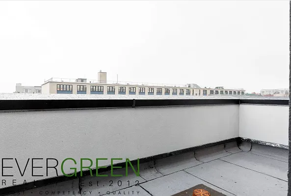 Rented by Greenrock Management | media 48