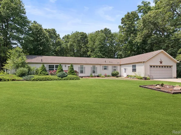 5988 Murray Rd, Jackson, MI 49201