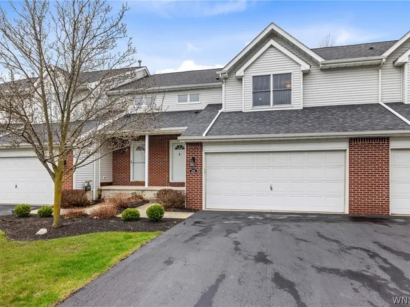 5376 Village Station Cir, Williamsville, NY 14221