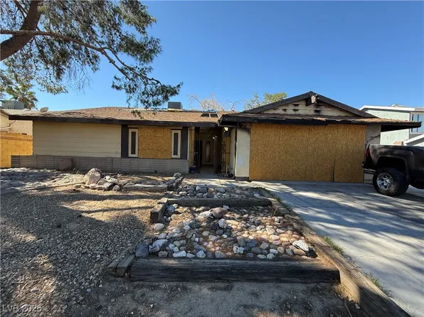 5365 Pistolera Cir, Las Vegas, NV 89120