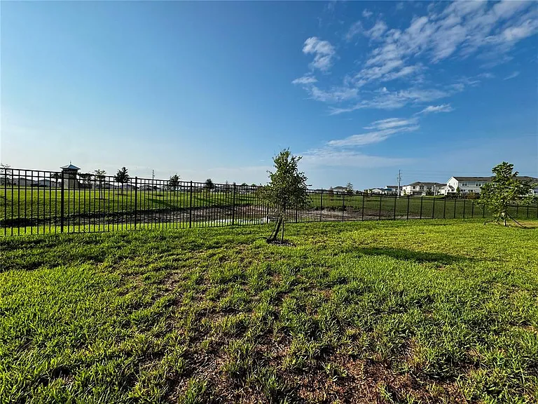 32040 Griffin Sands Ln — Photo 7