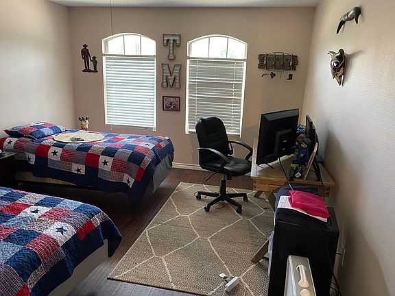 2nd image of 1101 Bannack Dr