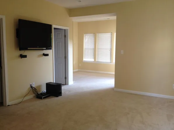 4648 Minutemen Way, Williamsburg, VA 23188