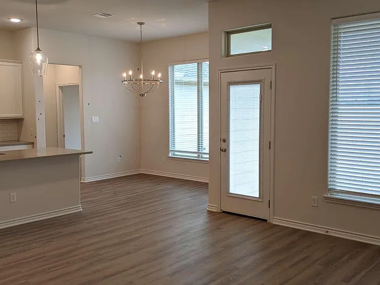 Dining Room & Kitchen