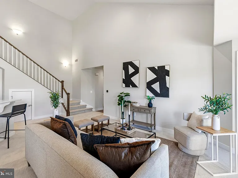 3411 Angelica Way #401 — Photo 6