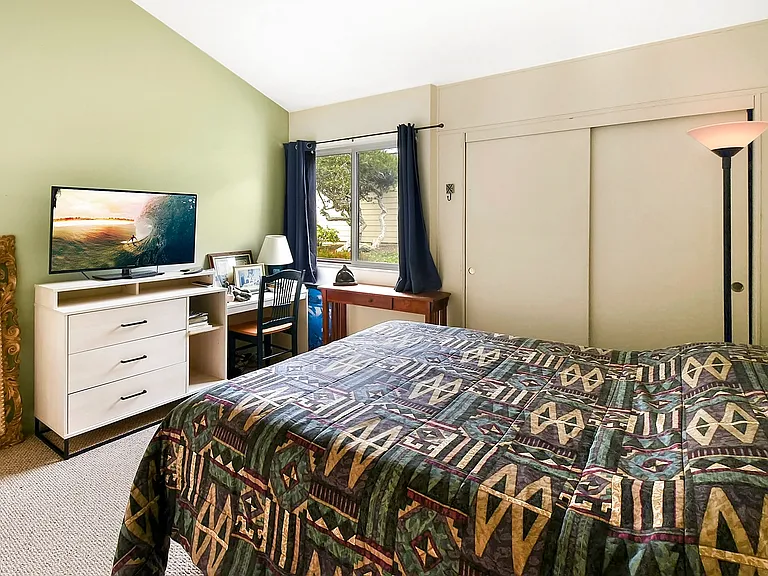 1810 Parliament Rd — Photo 11