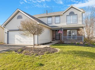 1352 Dahlgren Ln, Minooka, IL 60447