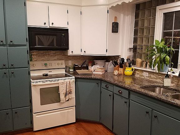 House 1 Kitchen