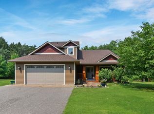 19372 Woods Edge Trl, Brainerd, MN 56401