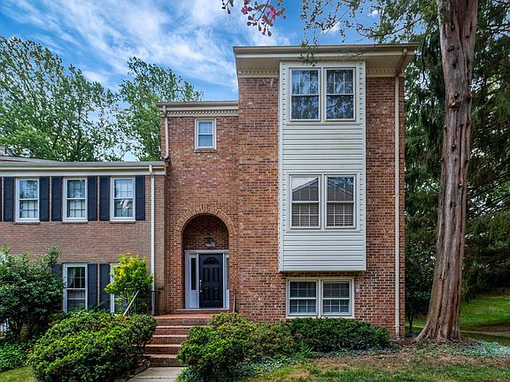 4th image of 6607 Midhill Pl