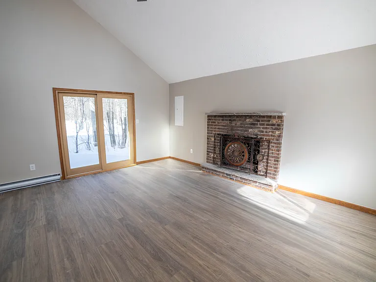 9640 Stony Hollow Dr — Photo 9