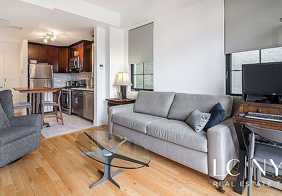 2nd image of 313 W 117th St #4