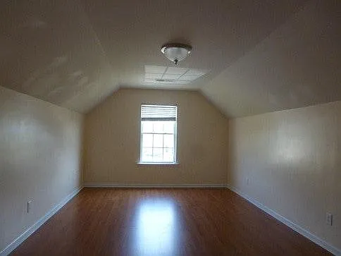 216 Latherton Ct — Photo 15
