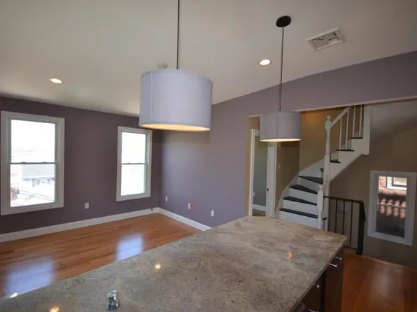 12 Cheever Ct #3L, Boston, MA 02128