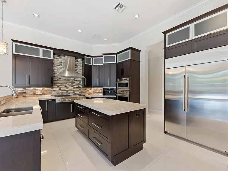 13550 Greentree Trl — Photo 13