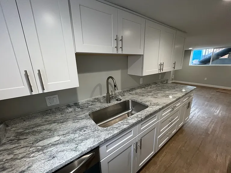 642 N 400 E — Photo 38