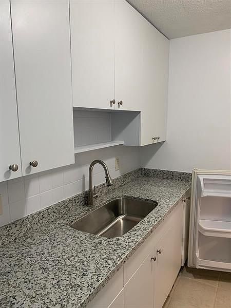 1st image of 3915 S Flagler Dr APT 306