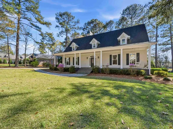 1811 Snug Harbor Dr, Greensboro, GA 30642
