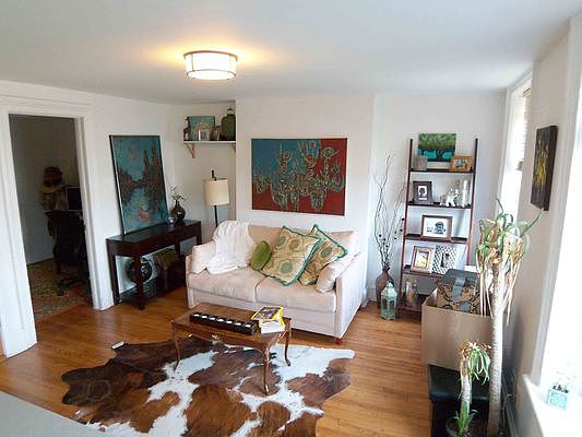3rd image of 395 10th St #3
