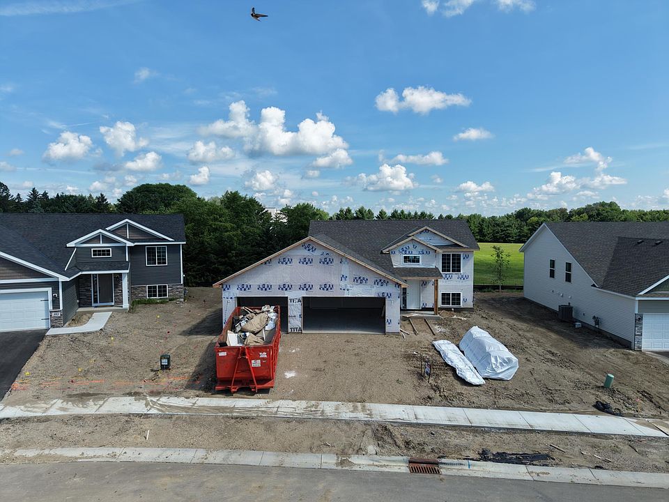 1st image of 581 Sienna Dr