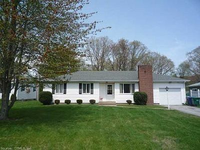 For Sale: 9 Maple Ct, Waterford, CT 06385