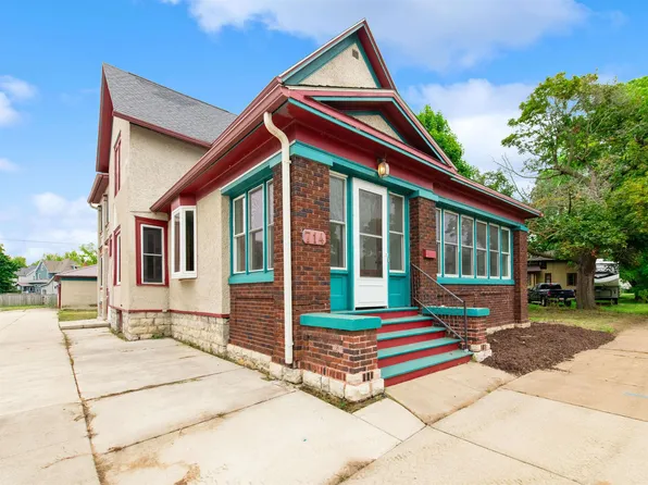 714 14th Ave, Menominee, MI 49858