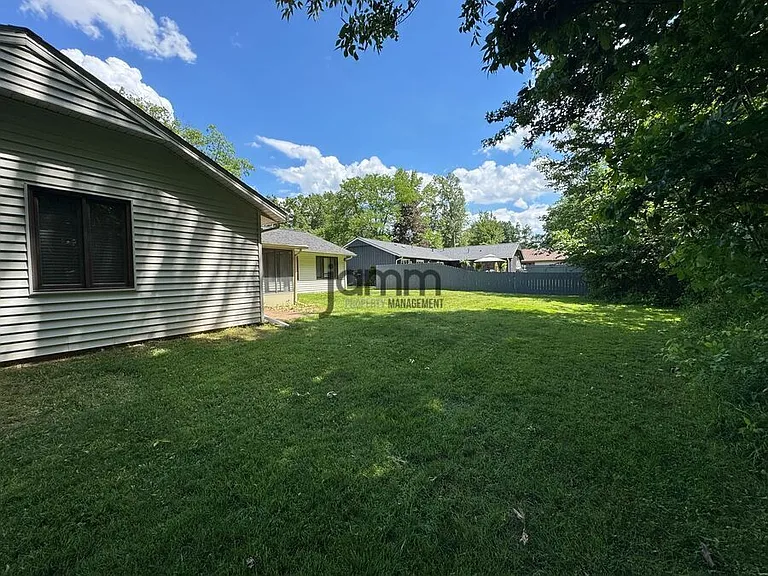5250 Mills Creek Ln — Photo 24