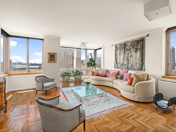 524 East 72nd Street image 1 of 13