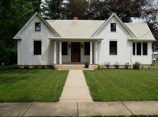319 S Market St, Mount Joy, PA 17552