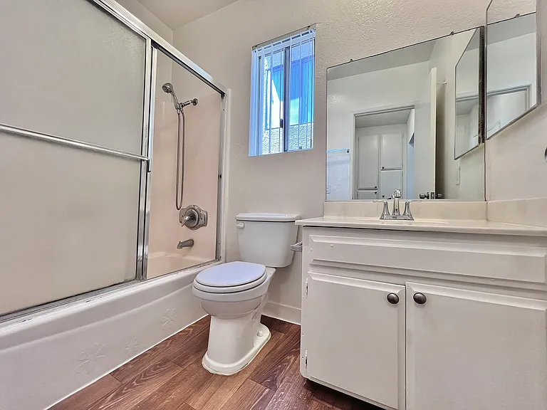 8720 Burnet Ave #21 — Photo 21